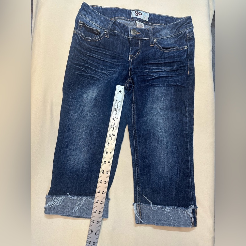 So Jean Capris